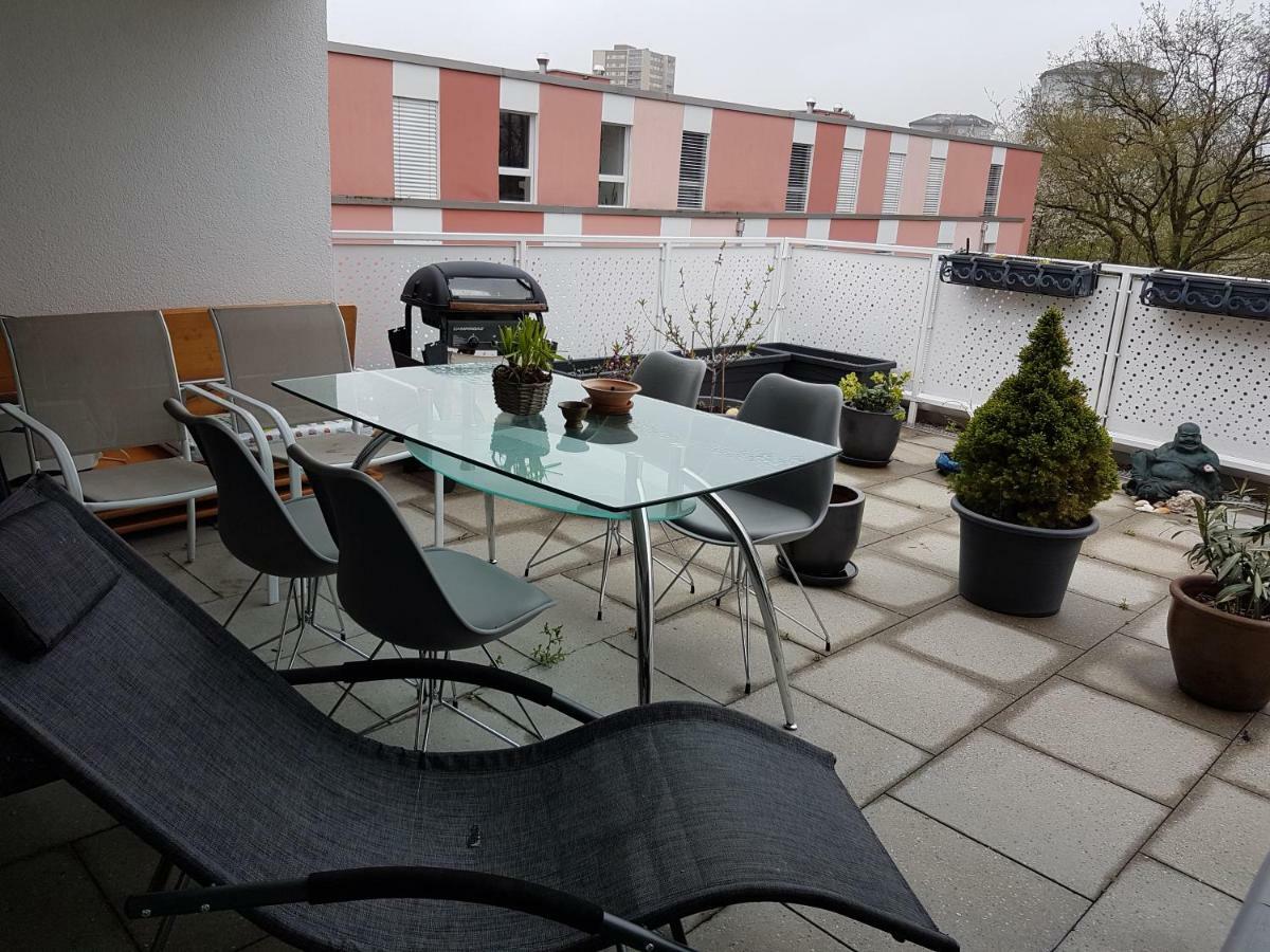 Zimmer In Penthouse-Wohnung Windisch Екстериор снимка